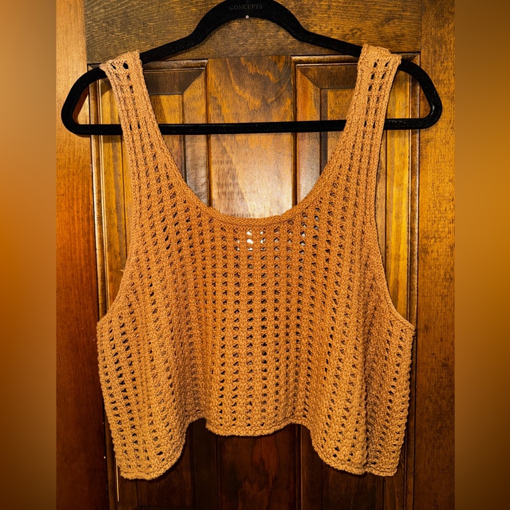 Cropped tank